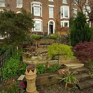 https://captains-cabin.yorkshirehotels.net